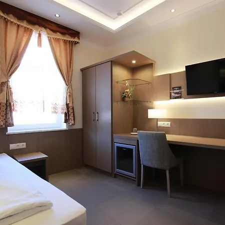 Europaeischer Hof Hotel 4*