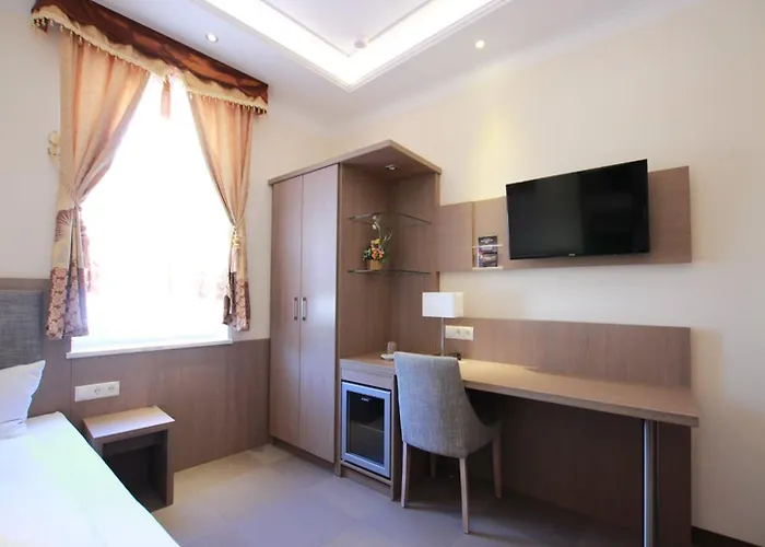 Europaeischer Hof 酒店 艾斯特维达